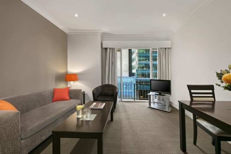 AU971 Comfort Hotel Melbourne Central joins the Choice Hotels group