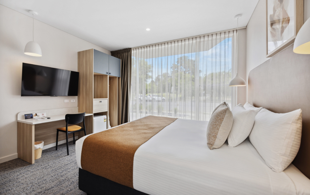 Comfort Inn Regal Park